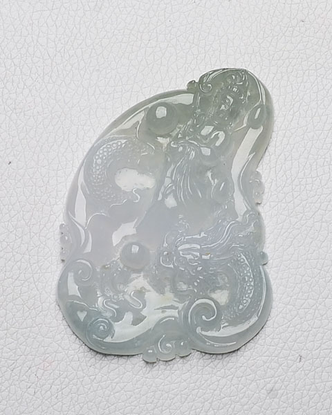 神龙护主
