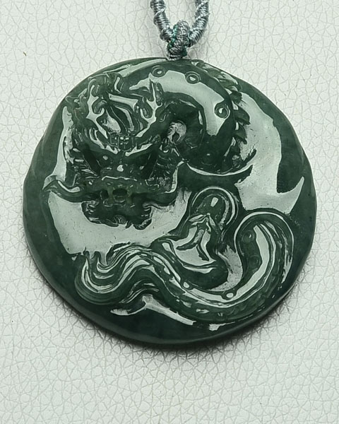 神龙护主