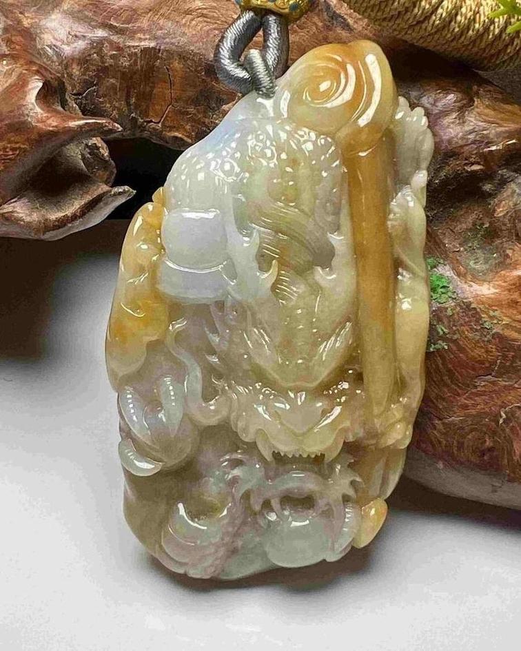 龙行天下