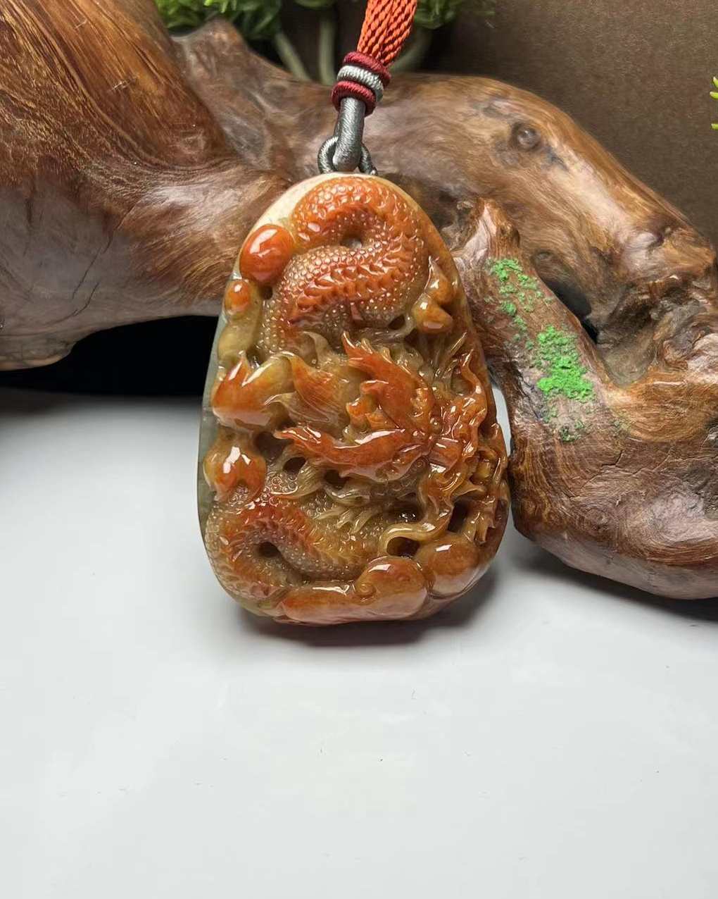 龙行天下