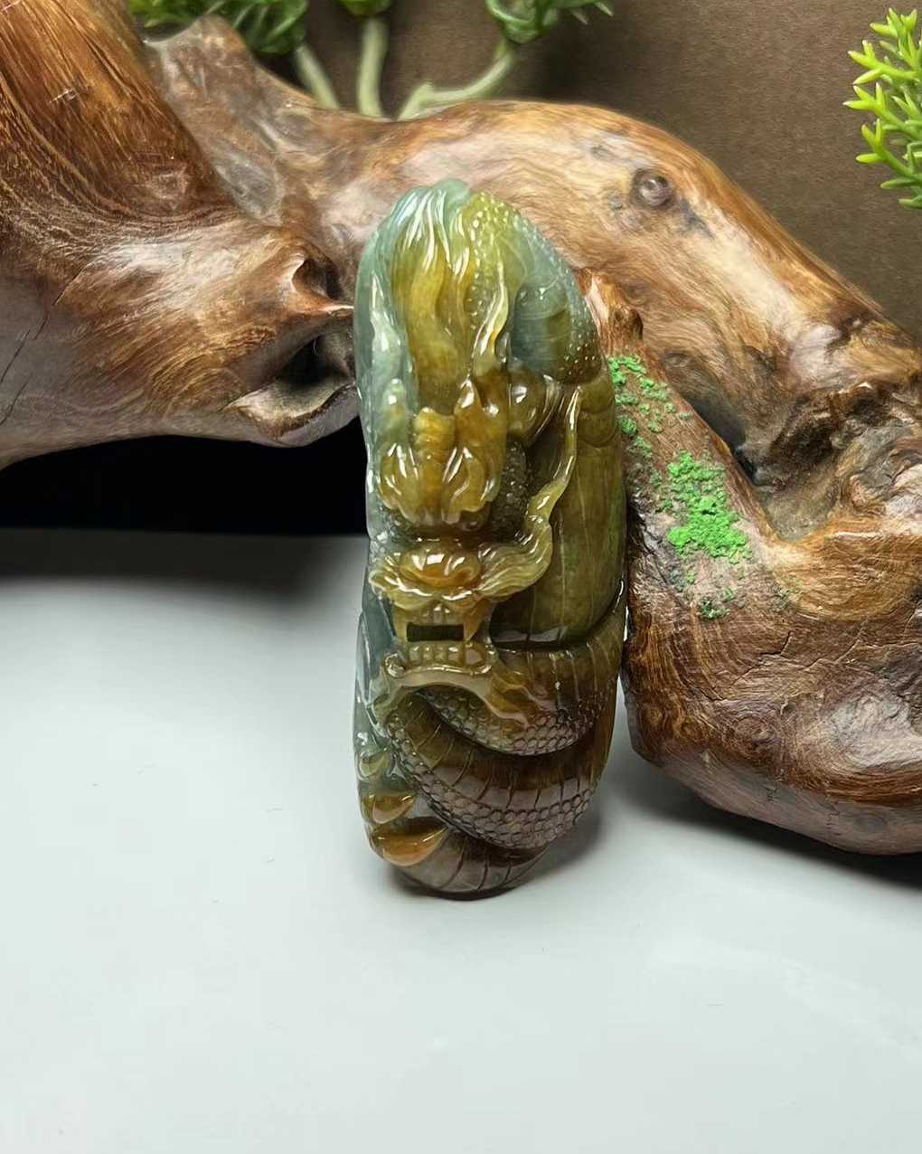 龙行天下