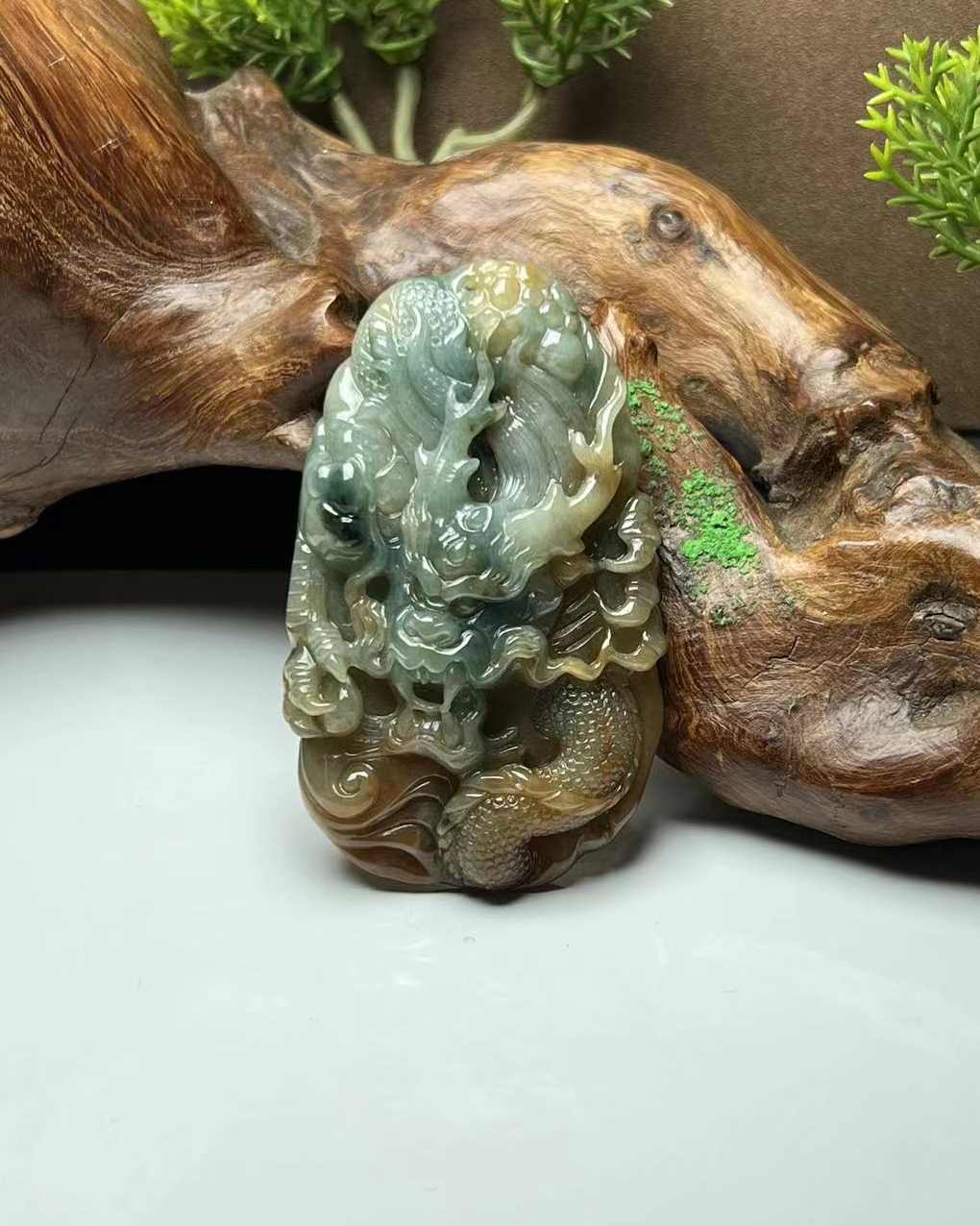 龙行天下