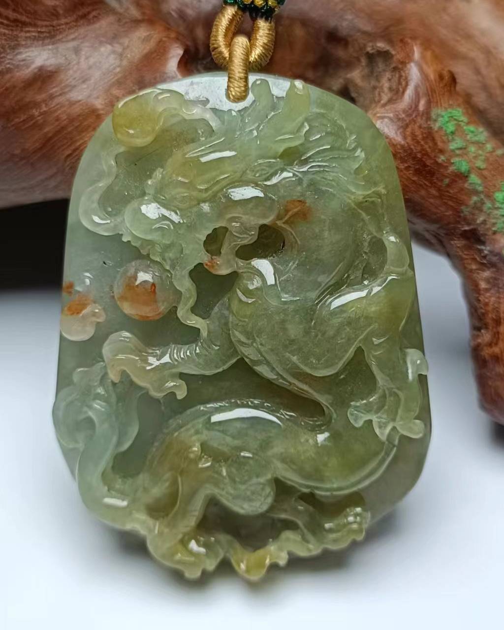 龙行天下