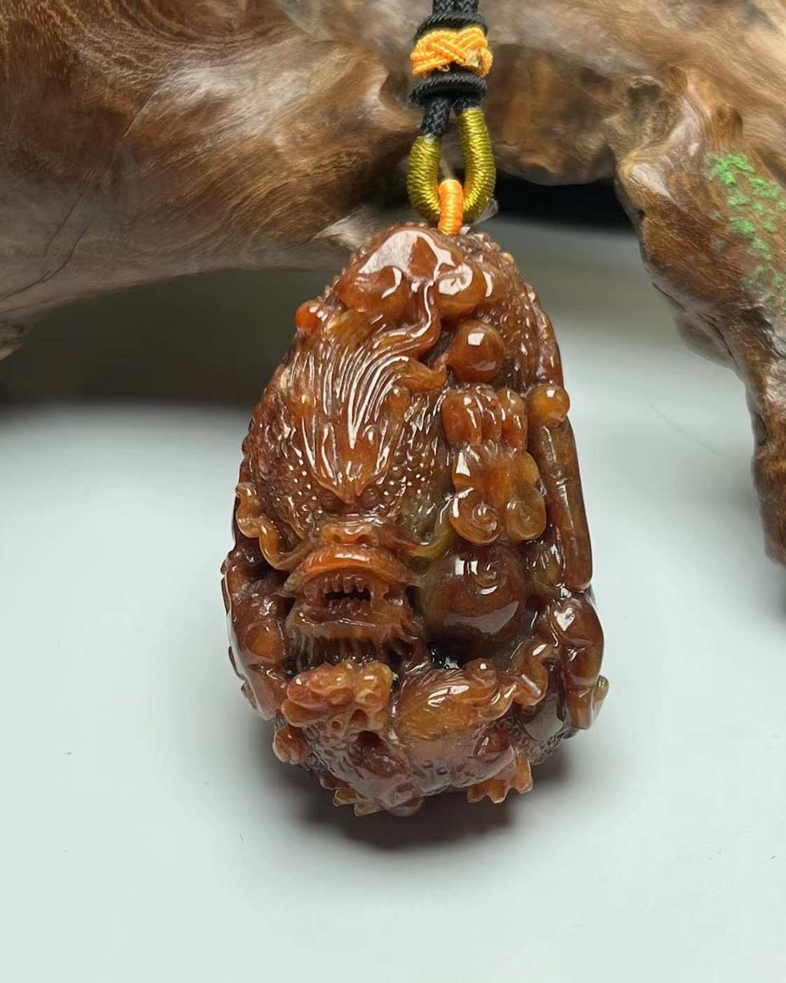 龙行天下