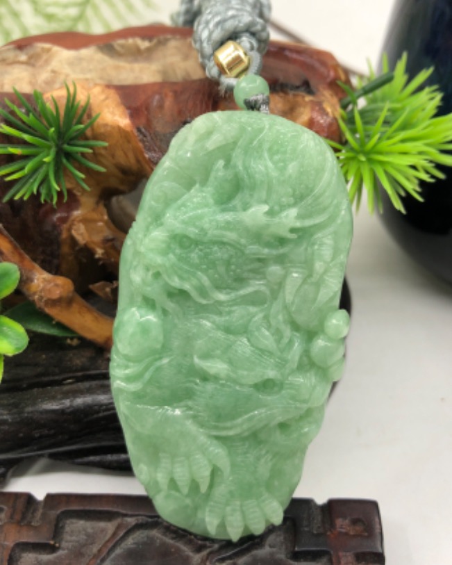 双龙护主