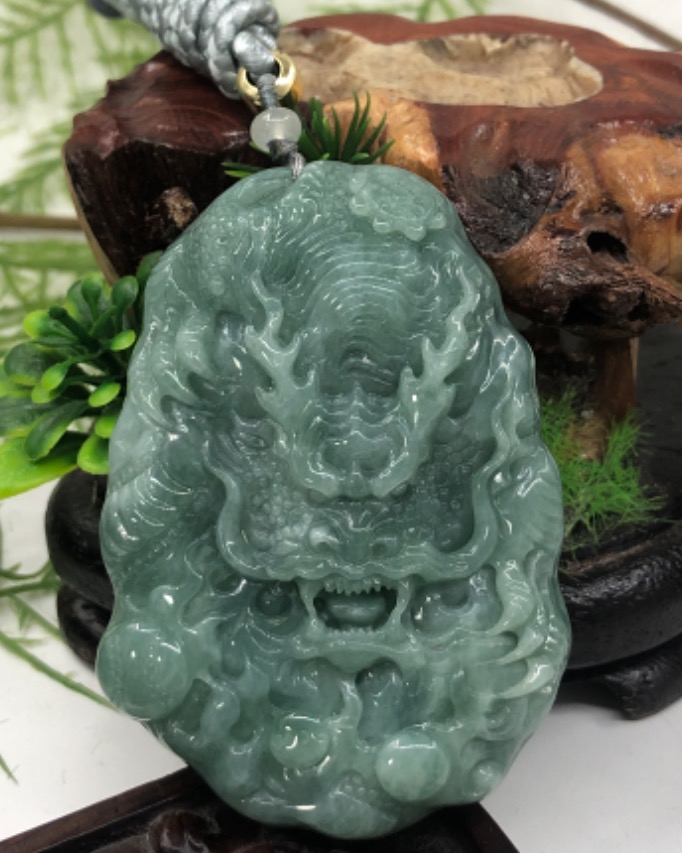 龙行天下
