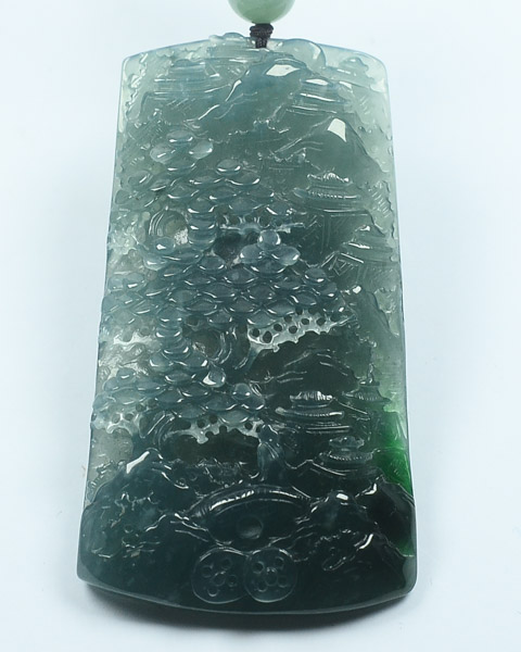 翠绿青山