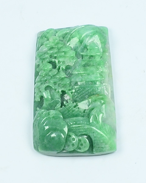 翠绿青山