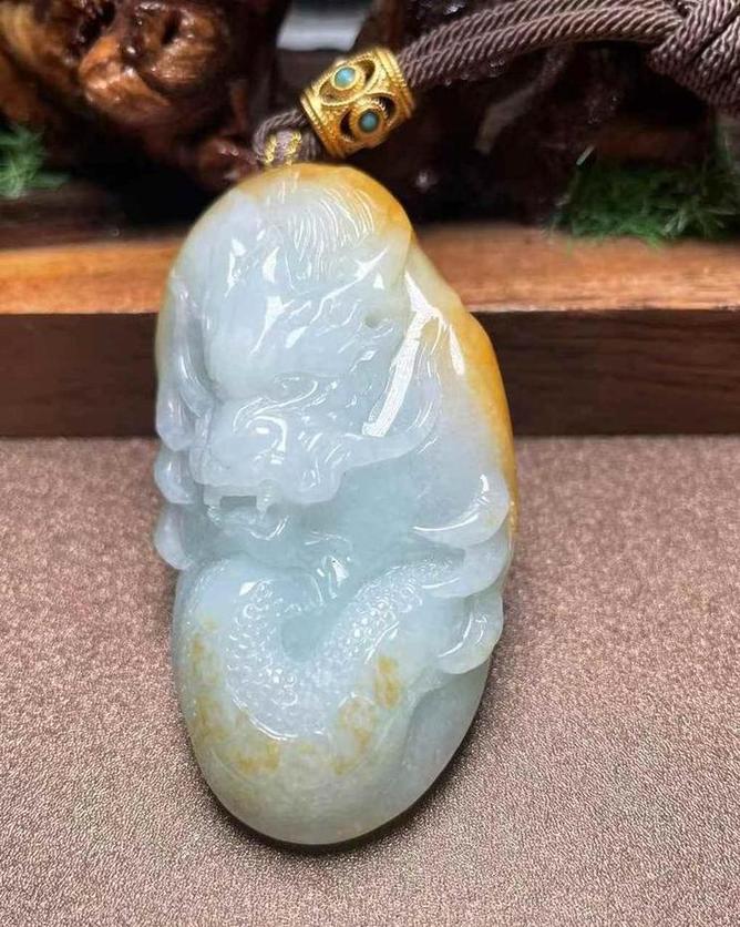龙行天下