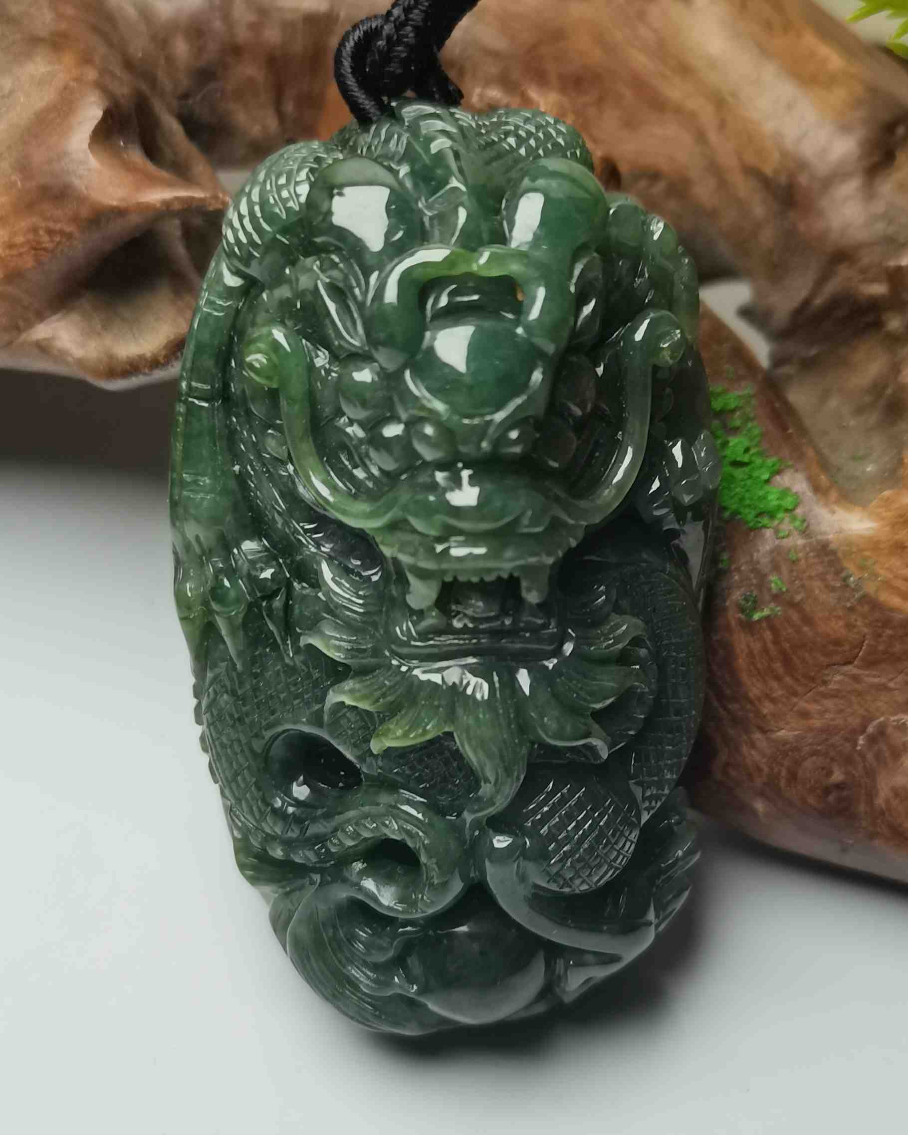 龙腾四海