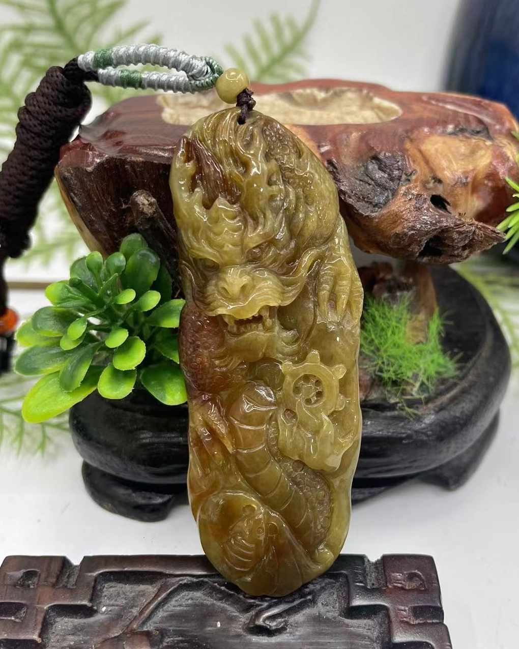 龙行天下