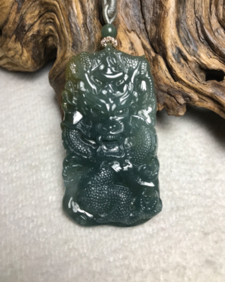 龙行天下