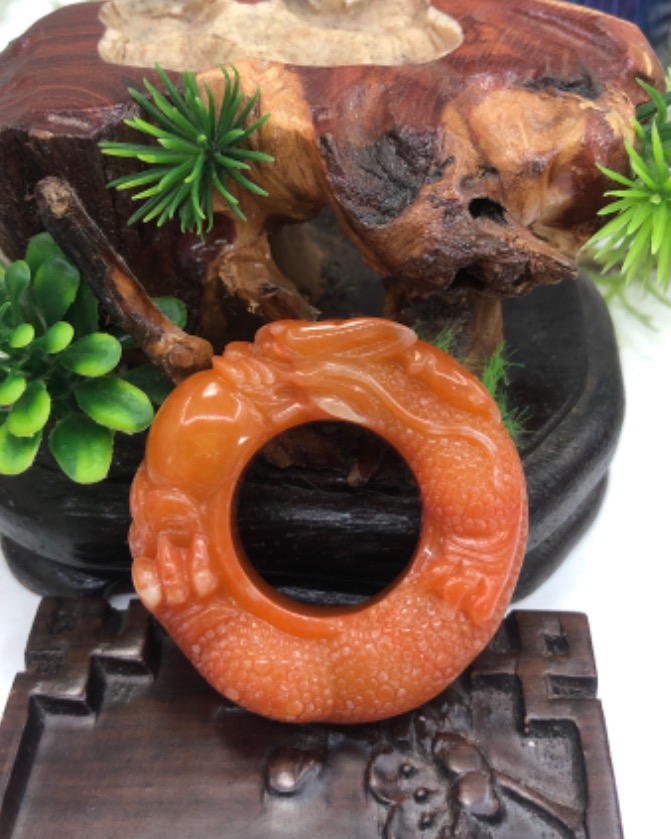 龙行天下