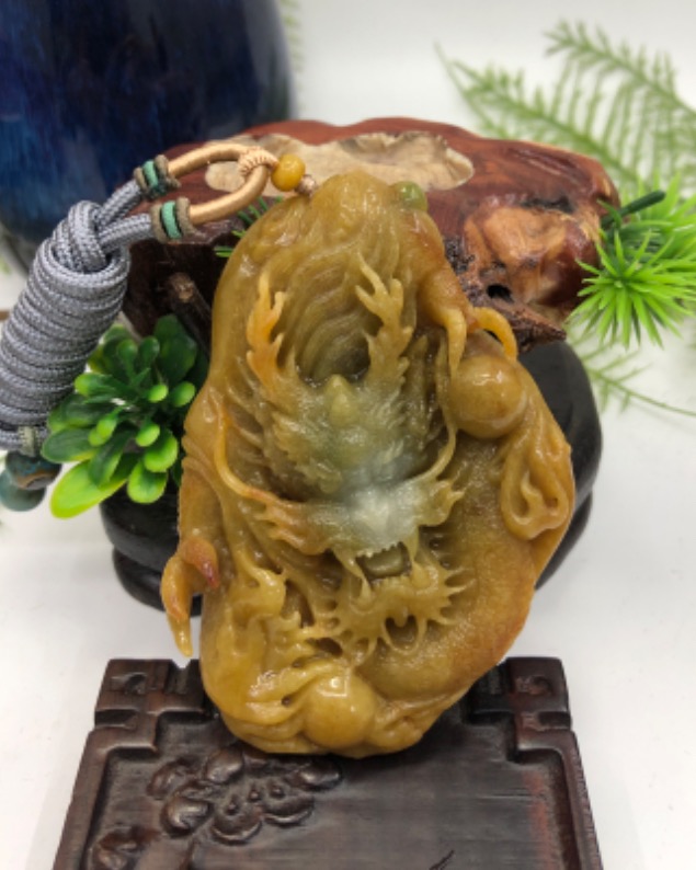 龙行天下