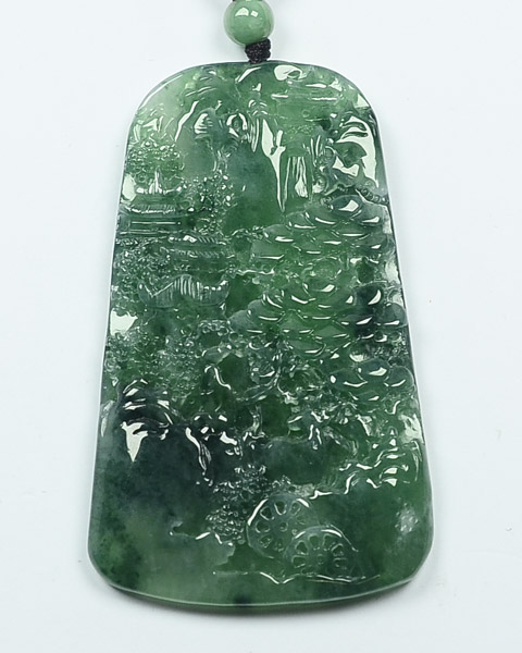 翠绿青山