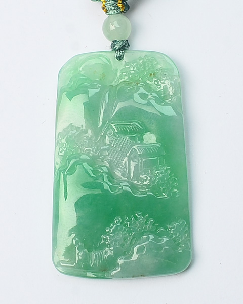 翠绿青山