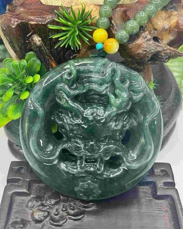 龙行天下