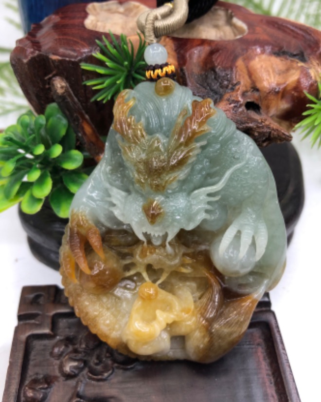 神龙护主
