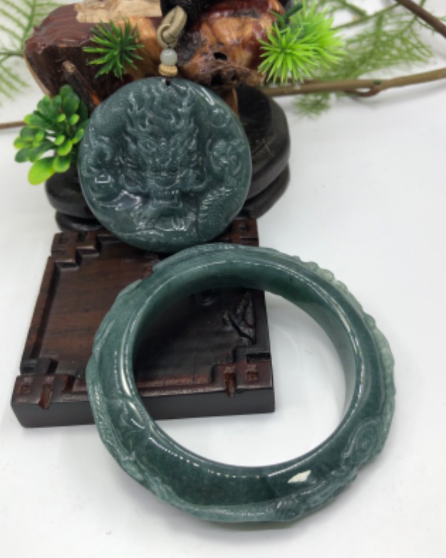 龙行天下
