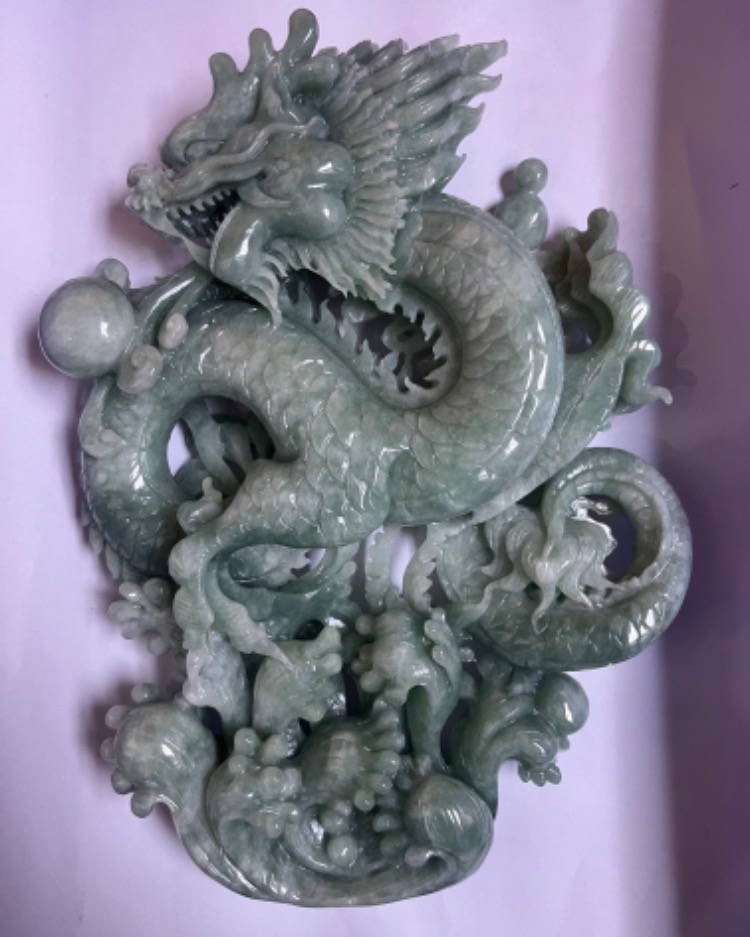 龙行天下