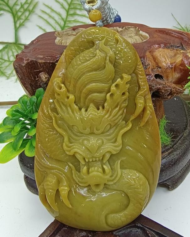 龙行天下