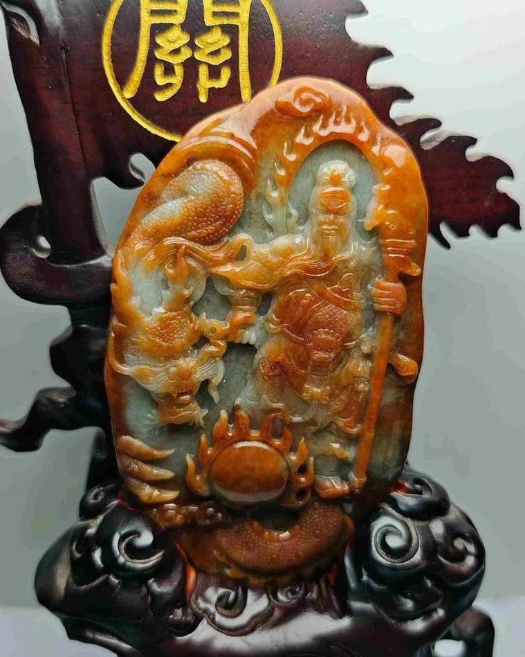 神龙护主