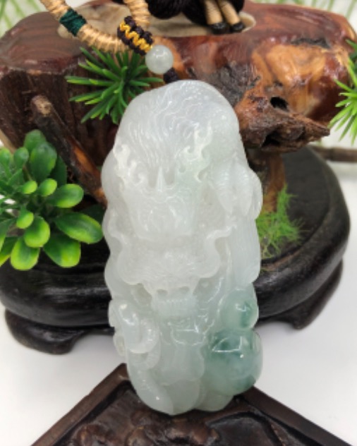 龙行天下