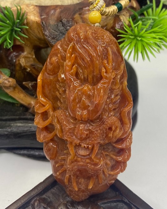 龙行天下