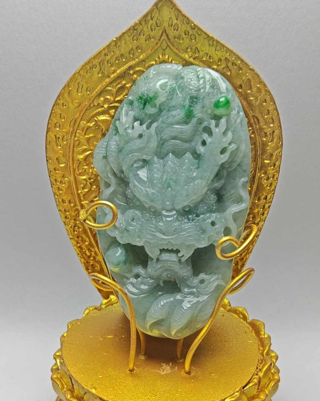 龙行天下