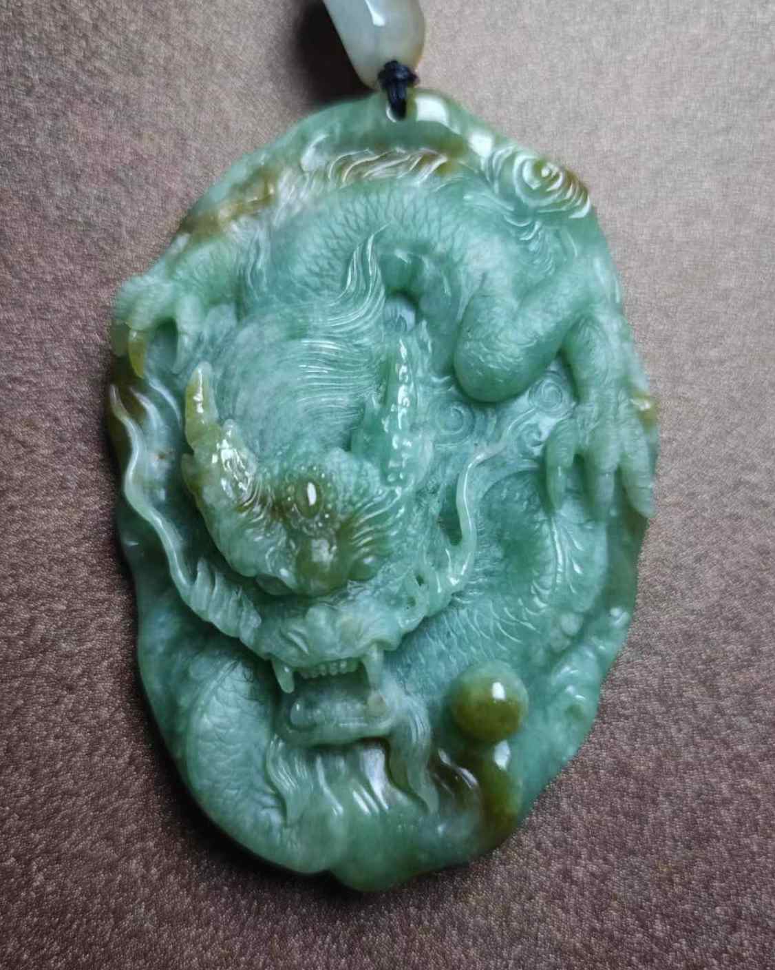 神龙护主