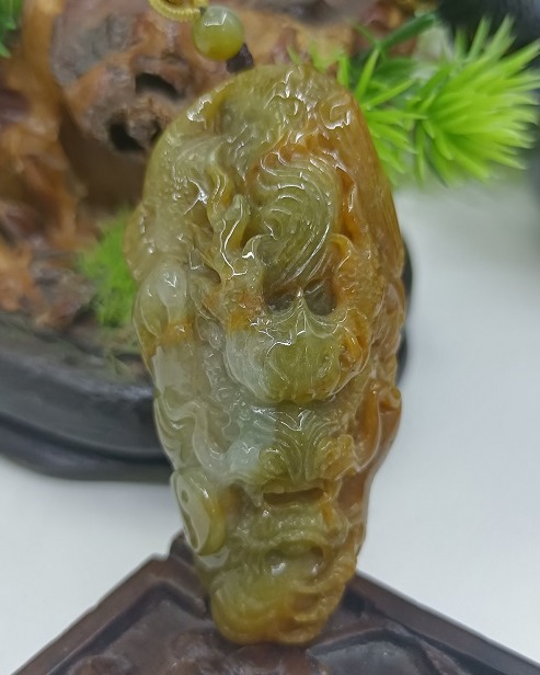 龙行天下