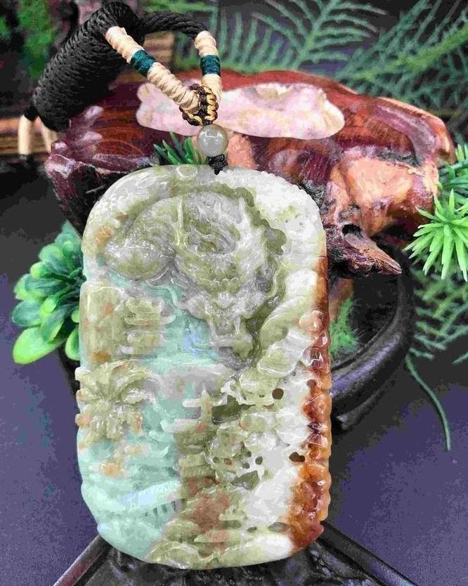 龙行天下