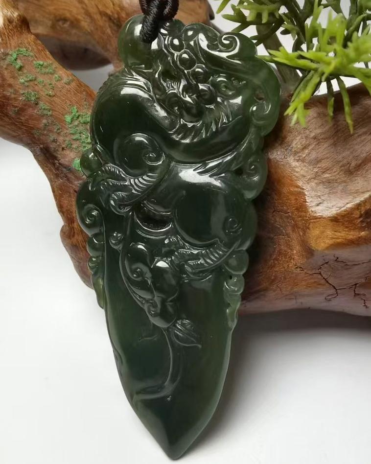 龙行天下