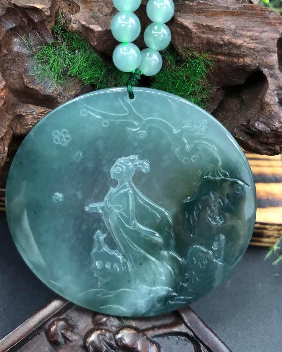 踏雪寻梅