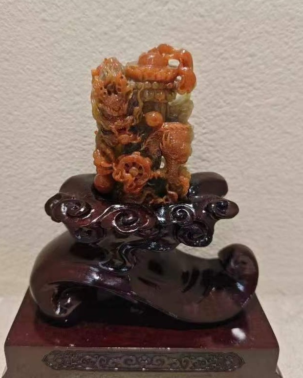 龙行天下