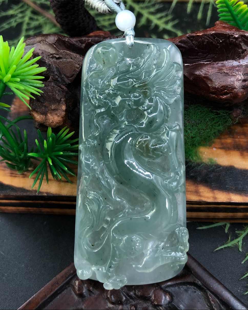龙行天下