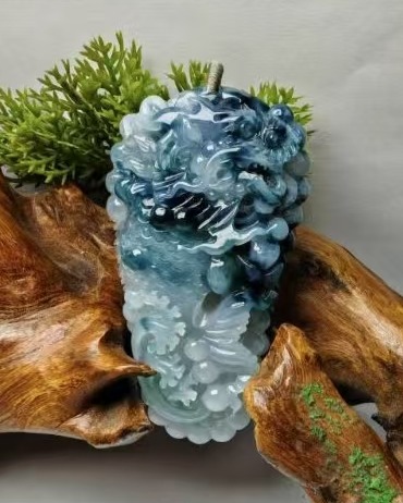 龙行天下