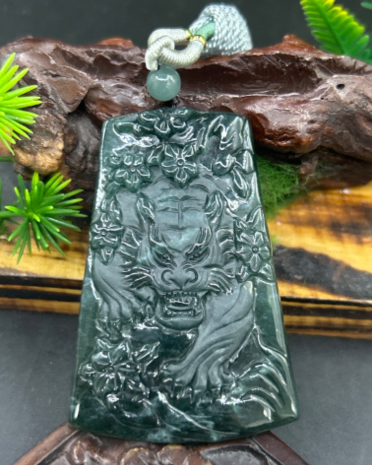 虎虎生威