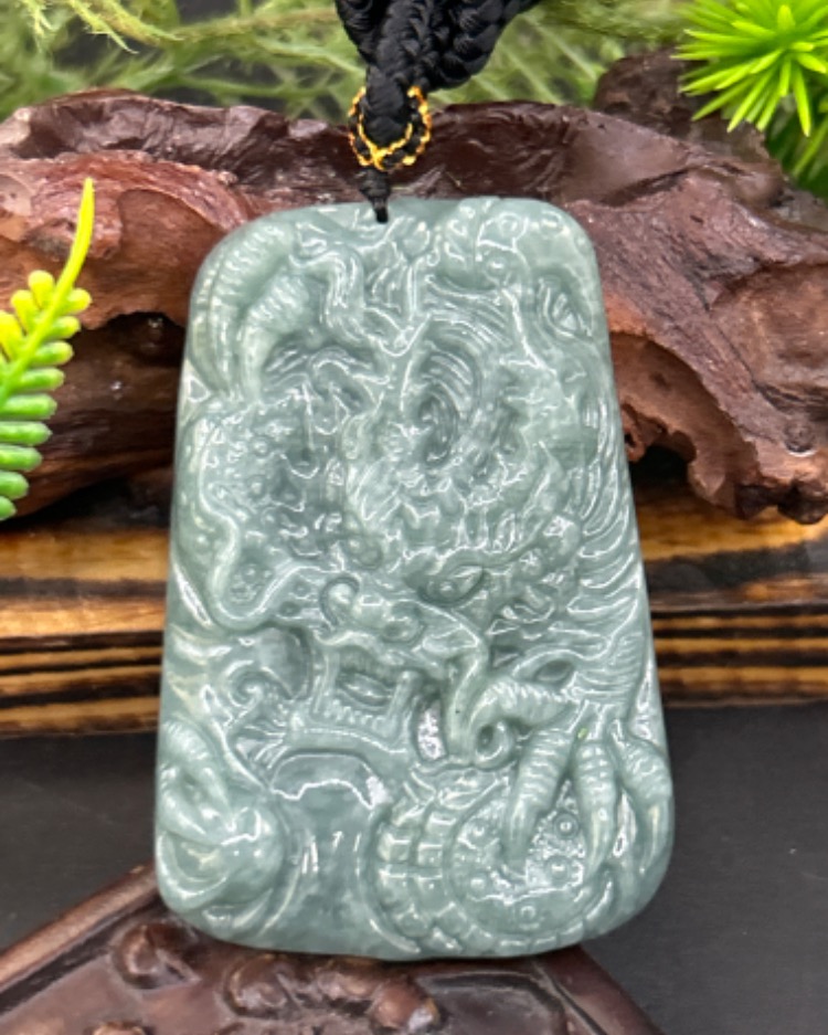 龙行天下