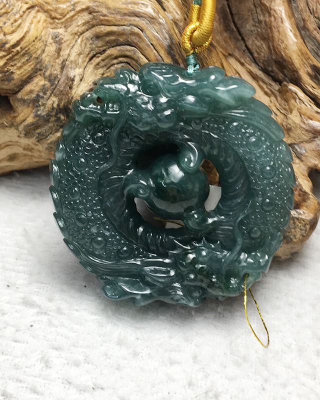 双龙护主