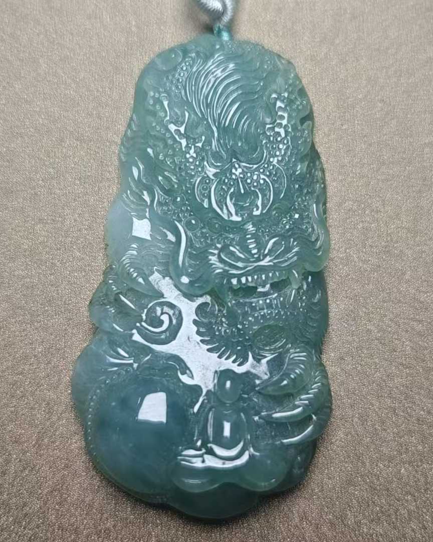 神龙护主